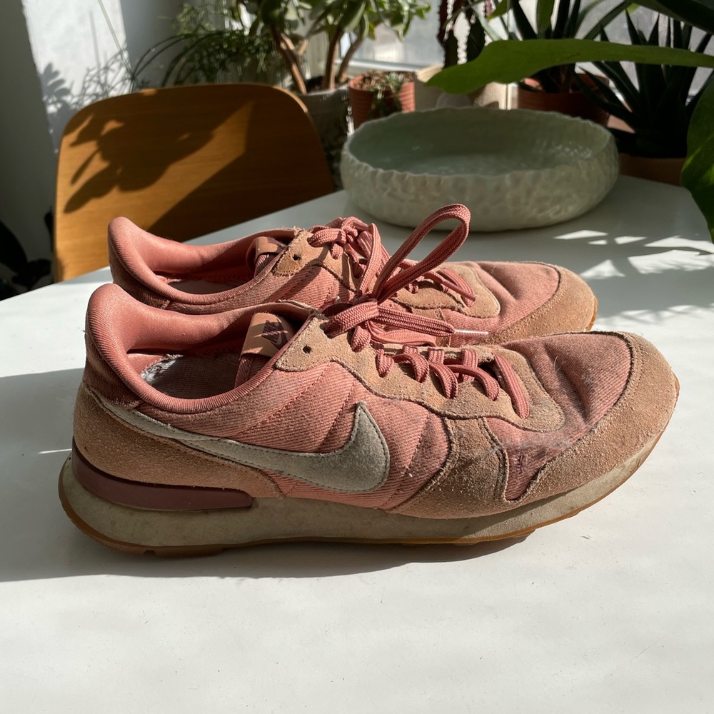 Nike Internationalist Sneaker